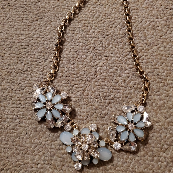 NWT Necklace - Picture 2 of 2